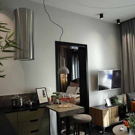 Urban Stay Tirana Deluxe Exterior photo