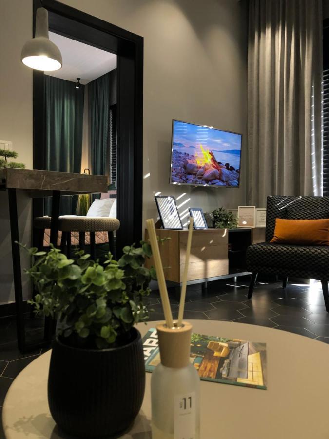 Urban Stay Tirana Deluxe Exterior photo